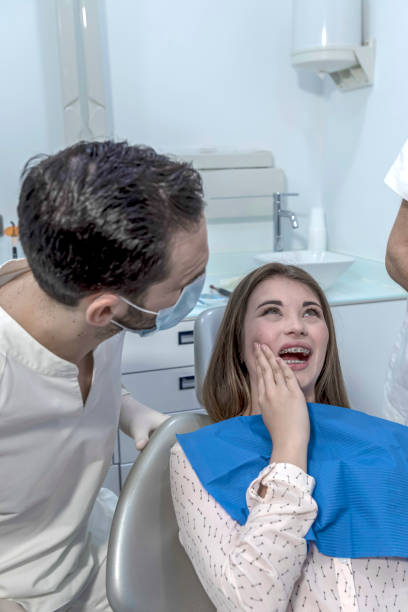 Best Emergency Cosmetic Dentistry (e.g., broken veneers) in Durand, IL